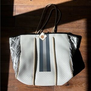 Boutique tote bag